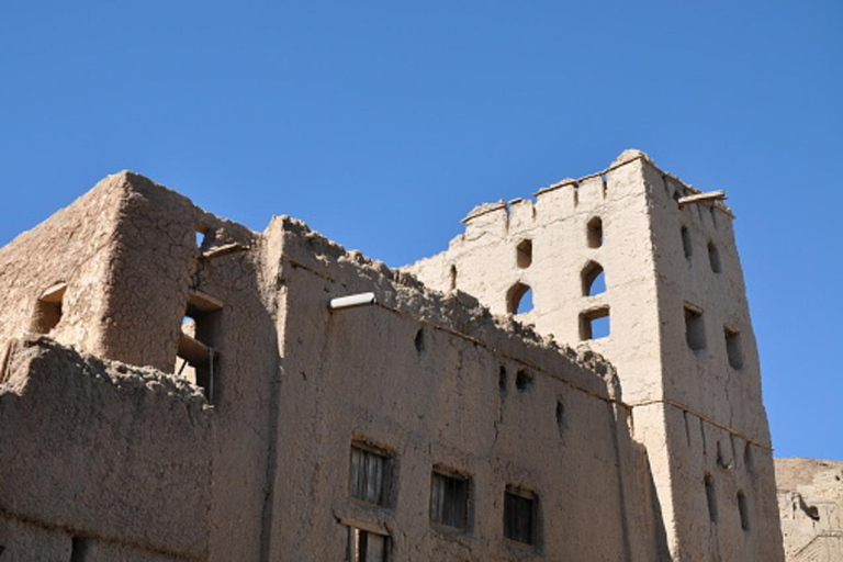 Muscat: Mud-Brick Villages Tour with Lunch & Pickup