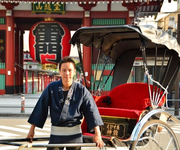 Tokyo: Asakusa Sightseeing Tour by Rickshaw