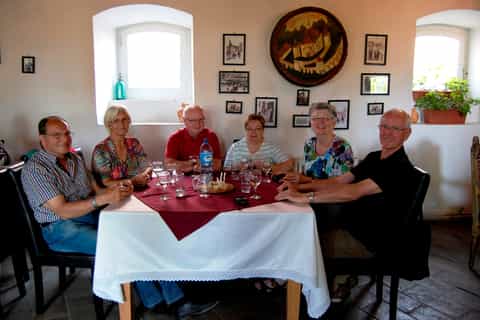 From Bucharest: Small-Group Wine Tour in Urlati