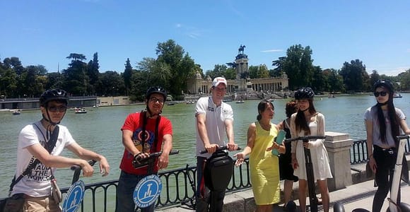 Madrid: Retiro Park 1,5-Stunden Segway-Tour
