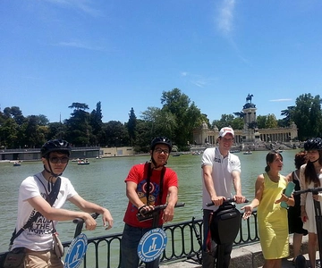 Madrid: Retiro Park 1.5-Hour Segway Tour
