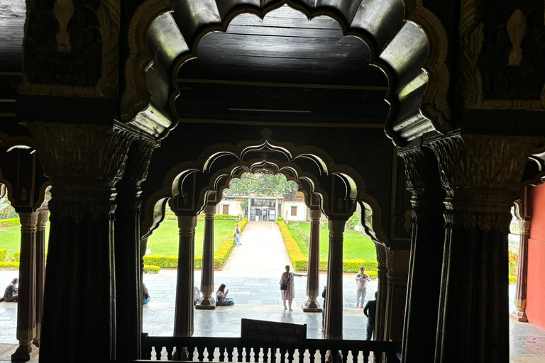 Bangalore: Tour a piedi dei forti, palazzi e mercati storici