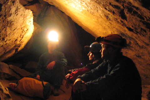 Budapest: Tour speleologico avventuroso con guida