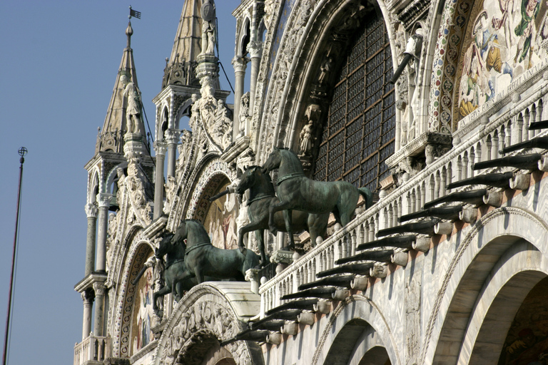 Venice: Small Group Walking Tour and Saint Mark&#039;s