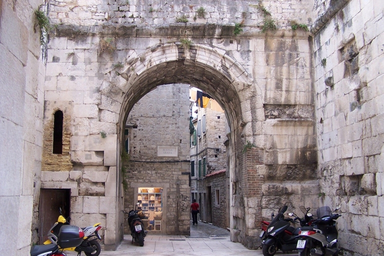 Split : visite guidée d'1,5 h à pied et palais de DioclétienVisite guidée en anglais