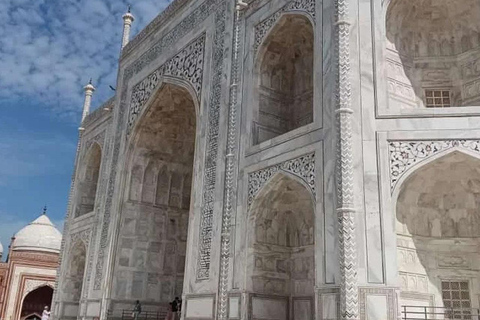 Agra: Skip-the-Line Taj Mahal &amp; Mausoleum Guided Tour