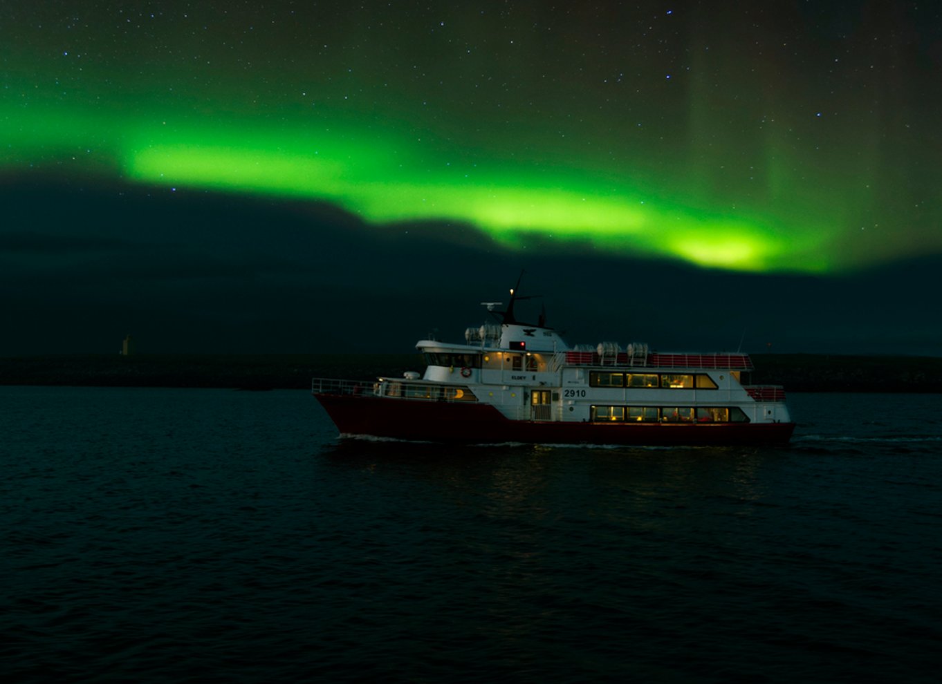 Reykjavík: Krydstogt med nordlys