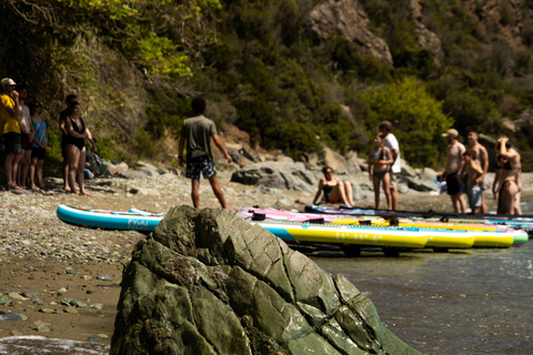 Leonidio: Aguas cristalinas, playas remotas, experiencia SUP