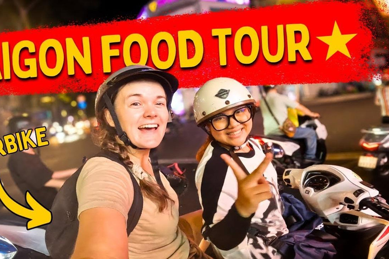 HCM: Melhor comida de rua e excursão turística com um guia amigávelHCM City: Visita à comida de rua de mota com um guia simpático