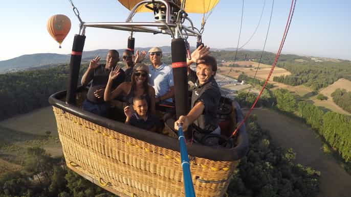private hot air balloon flight around barcelona