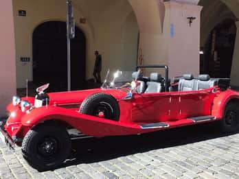 Prag: Tour mit einem Oldtimer und Rundgang Prag: Tour mit einem Oldtimer und Rundgang