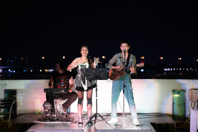 Bangkok: Riverside Dinner Buffet Cruise On Chao Phraya