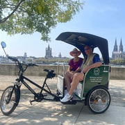 Cologne: Private Rickshaw Tour