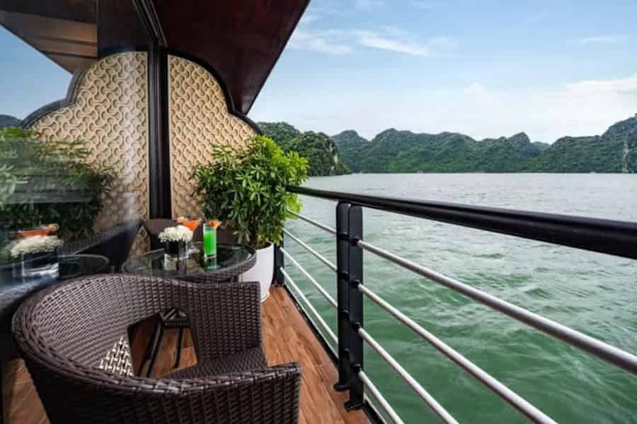 Hanoi: 3-tägige 5-Sterne-Kreuzfahrt in der Halong-Bucht und Lan-Ha-Bucht & Ninh Binh. Foto: GetYourGuide Hanoi: 3-tägige 5-Sterne-Kreuzfahrt in der Halong-Bucht und Lan-Ha-Bucht & Ninh Binh. Foto: GetYourGuide