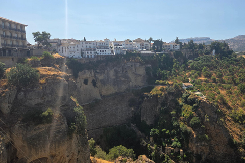 Ronda: Day Trip with Guided Tour Romantic Ronda in French