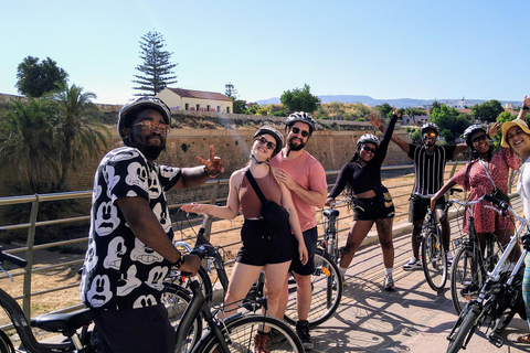 Chania: City Highlights Small Group Bike Tour