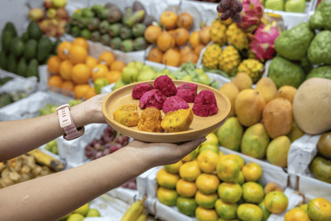 Lima: Market Tour and Cooking Class with Pisco Sour