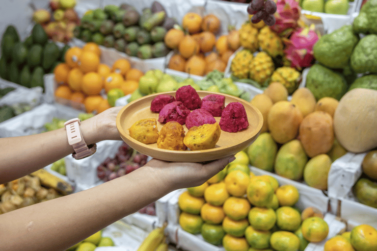 Lima: Market Tour and Cooking Class with Pisco Sour