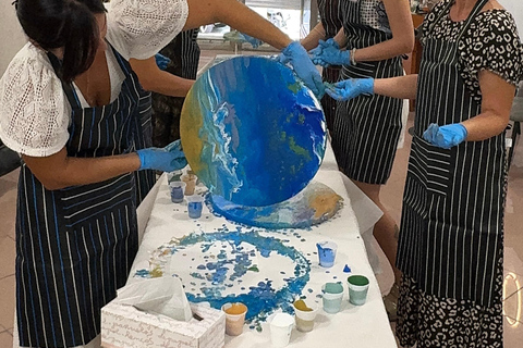 Alicante: Kunsttherapie-Workshop „Wein &amp; Malen”Alicante: Kunsttherapie-Workshop „Wein &amp; Malen“