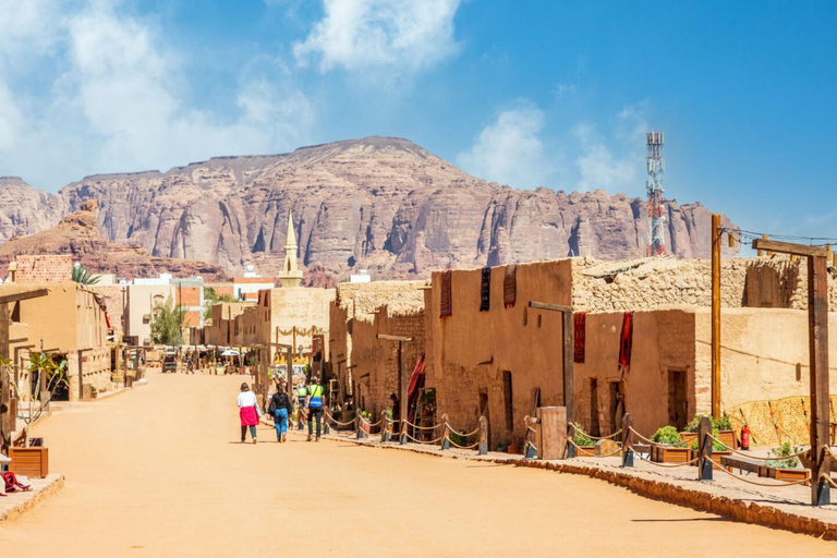 From Madinah: AlUla 2-Day Private Tour with Hotel Stay 2-Day AlUla Tour — Premium Hotel Stay