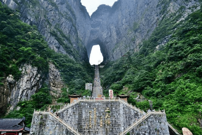 Zhangjiajie : visite de la montagne de Tianmen et spectacle de la fée du renard de Tianmen