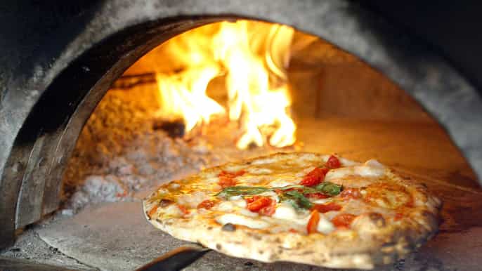 naples private food tasting walking tour