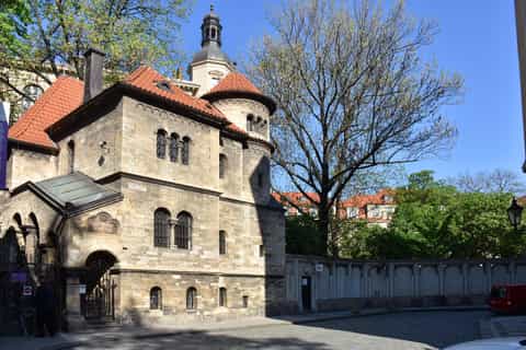 prague old town and jewish quarter 1.5hour guided tour