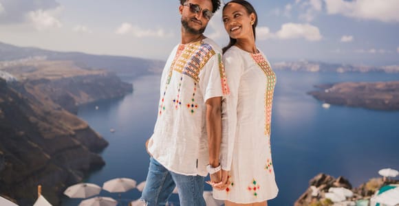 Santorini: Imerovigli Professional Photoshoot in Blue Dome