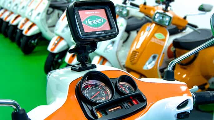 barcelona 6hour vespa rental with gps
