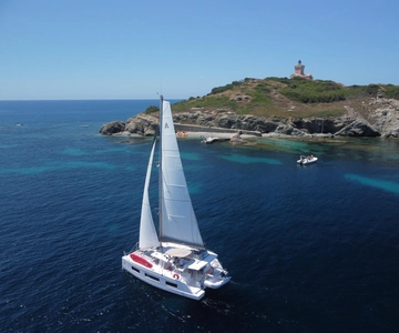 Departure from BRUSC: Half-day catamaran cruise