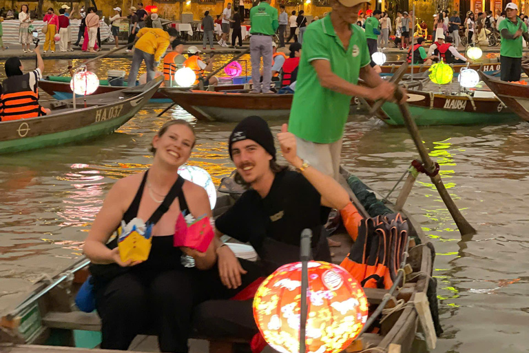 Hoi An: Basket Boat, Lantern Making Class & Hoai River Ride