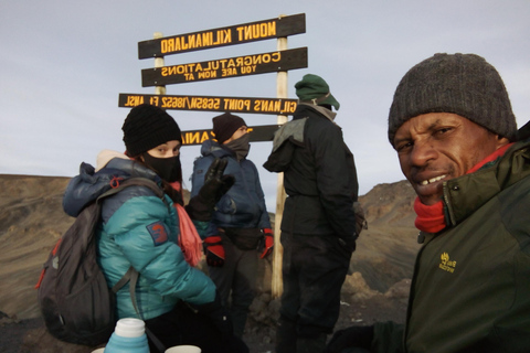 Kilimanjaro: 8 dias de caminhada na Rota de Lemosho