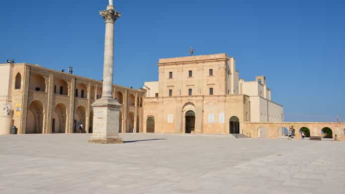 natural beauties of salento leuca specchia day tour