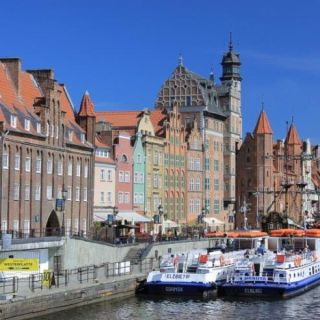 From Warsaw: Tour to Malbork Castle and Gdansk or Sopot