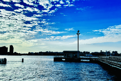 Shanghai Half-Day Bike Tour along East Bank of Huangpu River