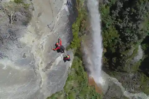 Wanaka: 6 uur kabelklimmen in een waterval voor gevorderden