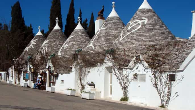 alberobello and ostuni tour