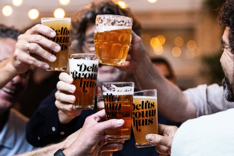 Delft: Craft Beer Verkostung im mittelalterlichen KellerDelft: Bierverkostung von Craft Beer im mittelalterlichen Keller