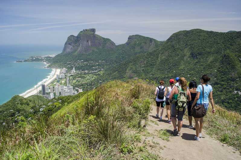 Rio de Janeiro: Vidigal Favela Tour and Two Brothers Hike