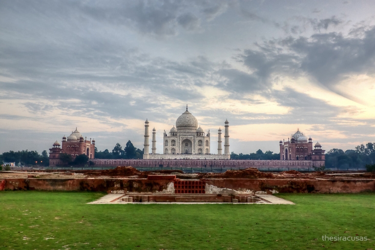 Depuis Delhi : Taj Mahal et Fort d'Agra : Excursion d'une journée en voitureCircuit tout compris