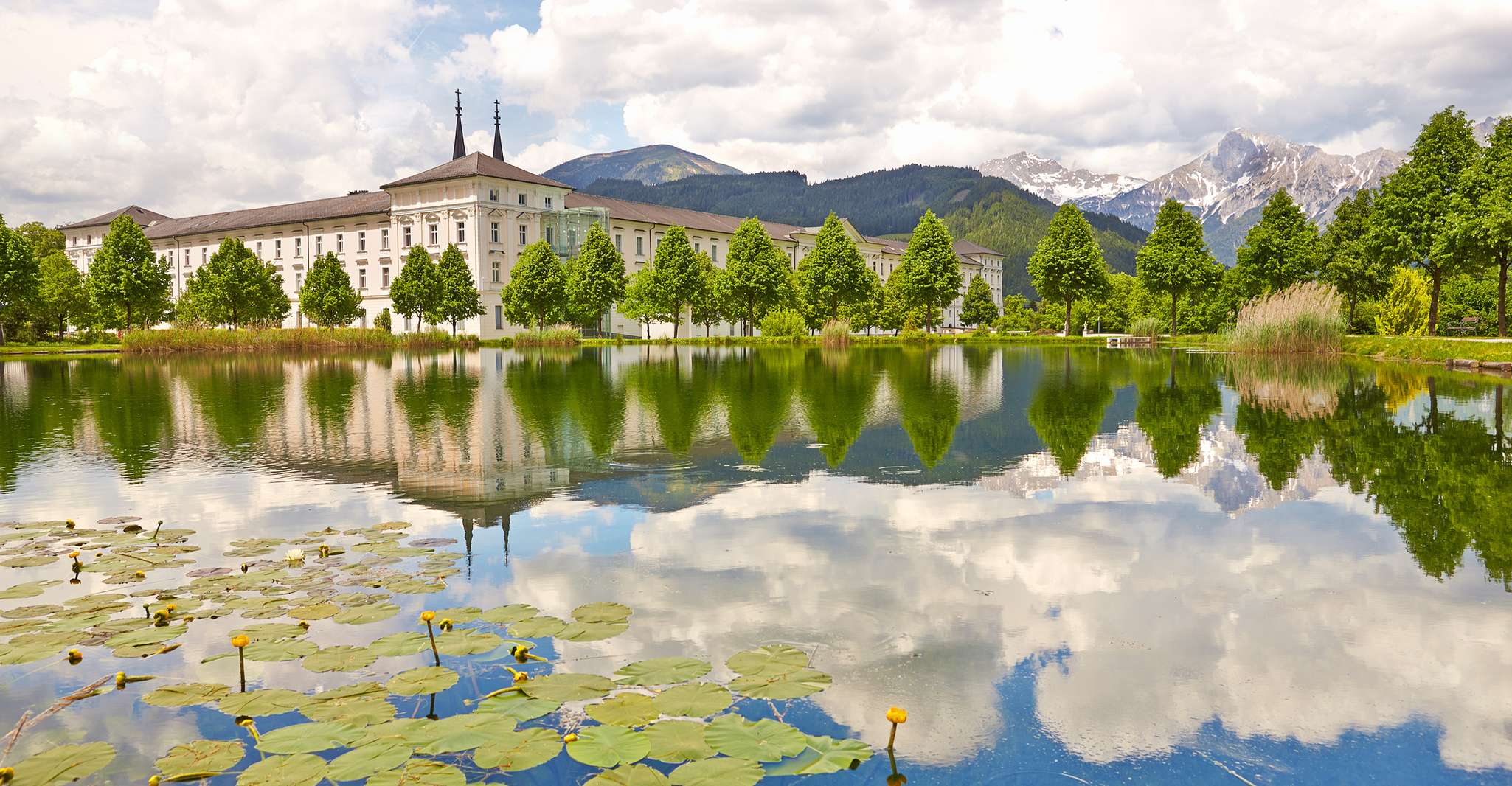 Wien, Hallstatt & Alpine Peaks Tagesausflug mit dem Kloster Admont - Hizvo