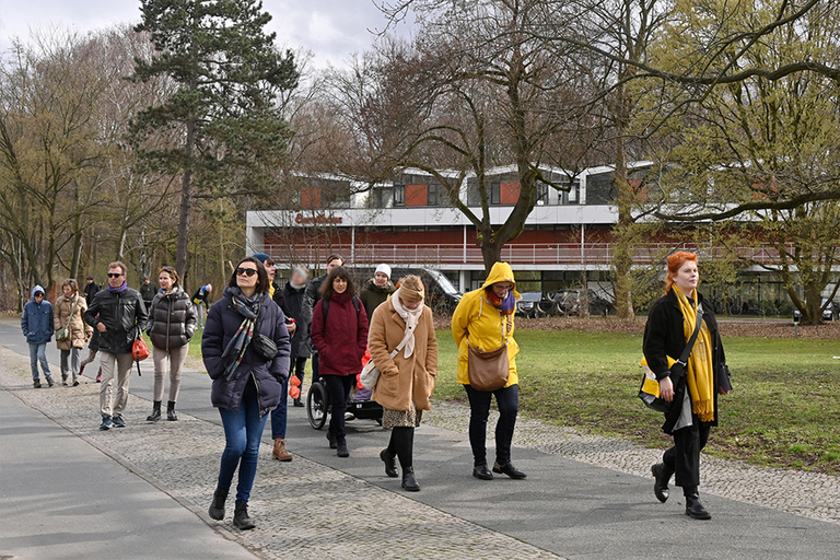 Berlin: Hansaviertel 1950s Architecture Walking Tour