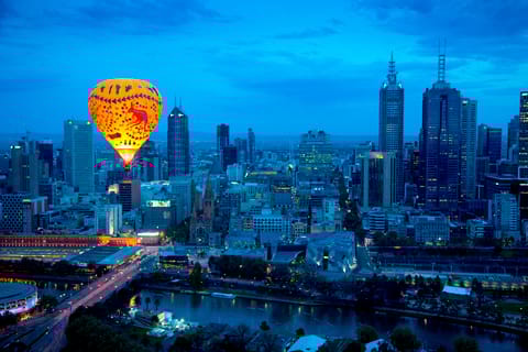Melbourne: 1-Hour Hot Air Balloon Flight at Sunrise