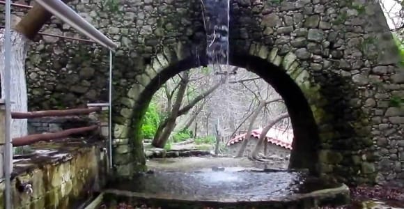 From Rethymno: Lake Kournas and Villages Full-Day Tour