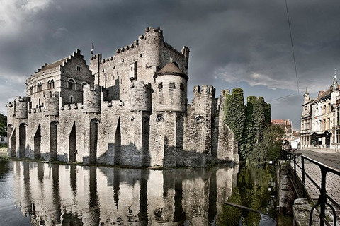 From Brussels: Full-Day Guided Tour of Ghent in Spanish