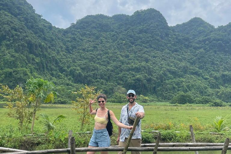 3D2N Lan Ha Bay 5 Star Cruise: Cat Ba island, swim, kayaking Senior Suite with private balcony - 2nd floor