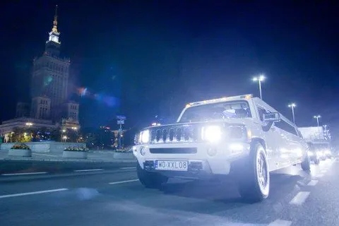 Limo Party Tour w Warszawie i pakiet klubowy