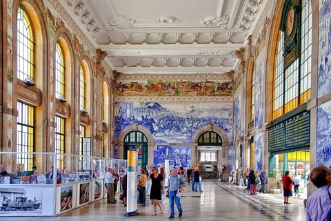 Combo: Porto City Half-Day Tour & Aveiro Half-Day Tour