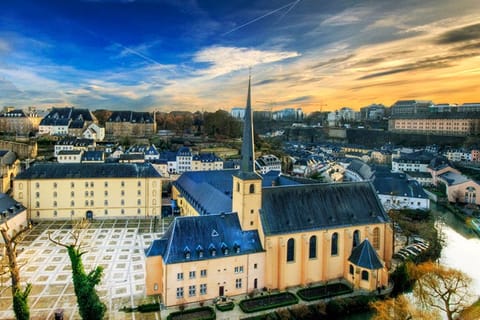 From Brussels: Day Trip to Luxembourg City