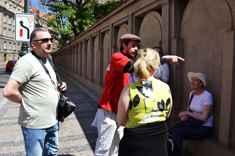 Praga: tour a piedi del centro e del quartiere ebraicoAmsterdam: tour privato a piedi in tedesco o inglese